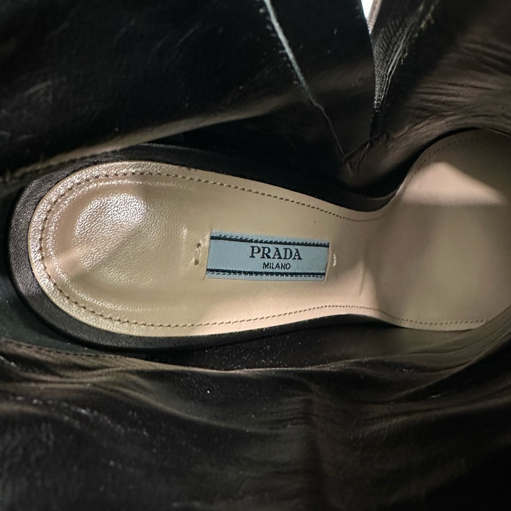 AUTHENTIC PRADA CALZATURE DONNA Black Leather Ankle Boots with Gold Heel Detail - Picture 10 of 14